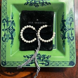 Lele Sadoughi Gold Pearl Beaded Hoop Earrings - White Pearls